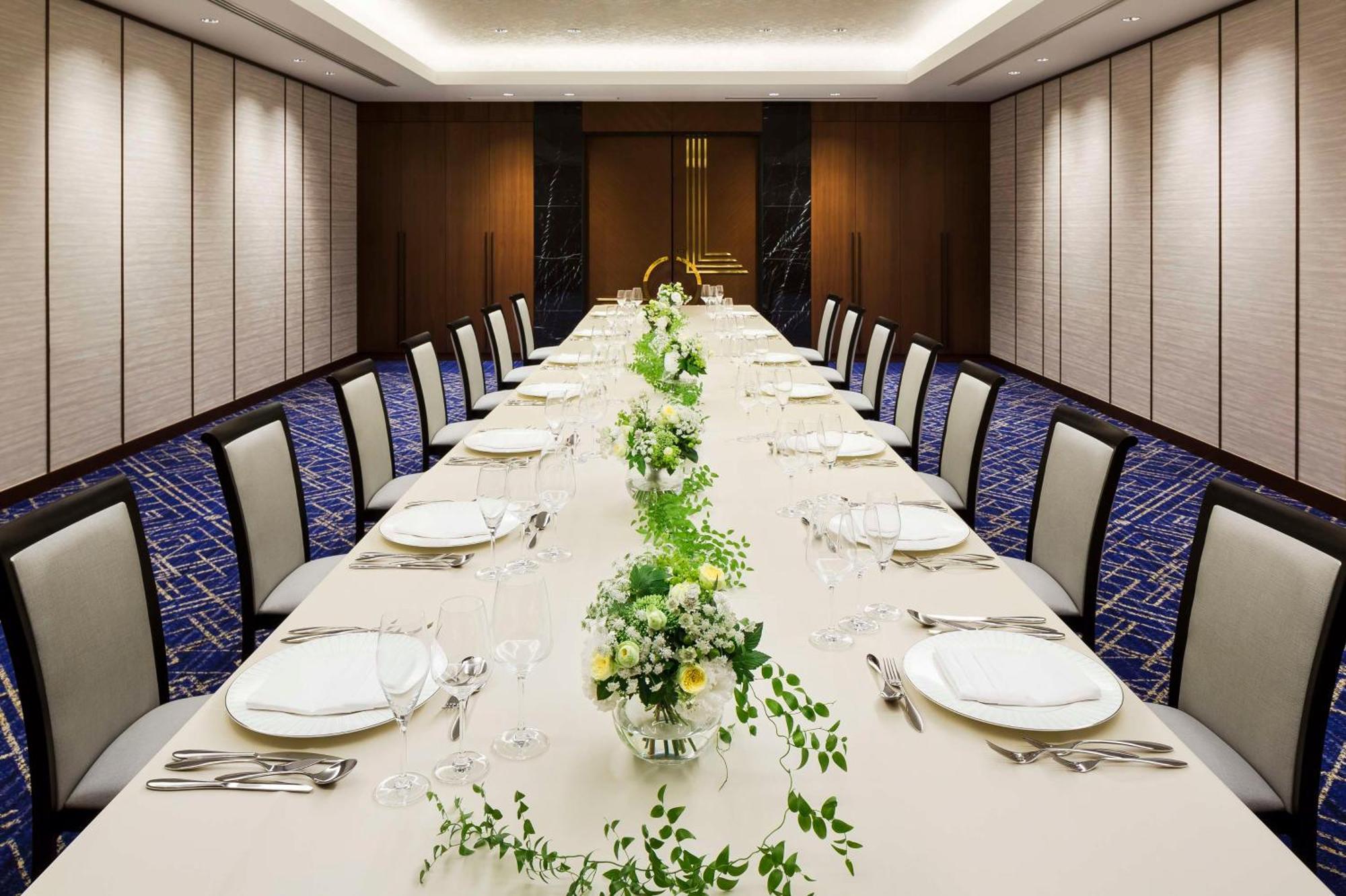 Hilton Yokohama 酒店 5*